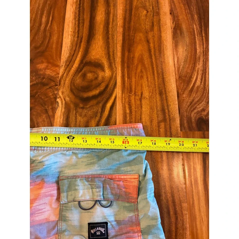 Billabong Recycler Sundays Layback Board Shorts Mens Multi Color Abstract Print